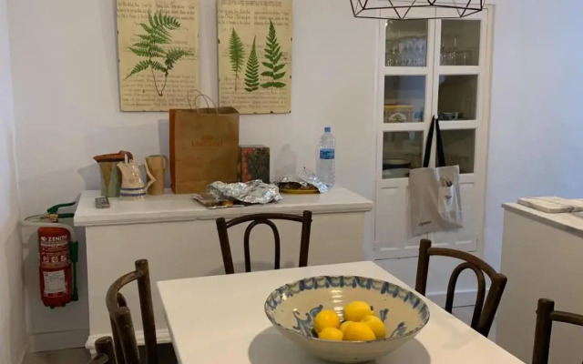 Astarte House 12 pax