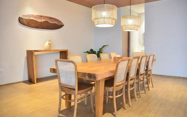 Maplewood Mountain 9BR with Heated Pool