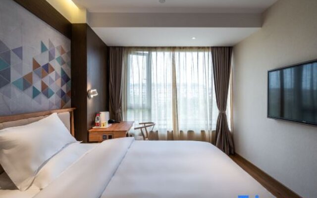 Qianyu S Hotel (Shanghai Hongqiao National Convention and Exhibition Center)