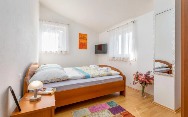 Nice Home in Musalez With 2 Bedrooms, Wifi and Outdoor Swimming Pool - Hotel in Porec - Photo 2