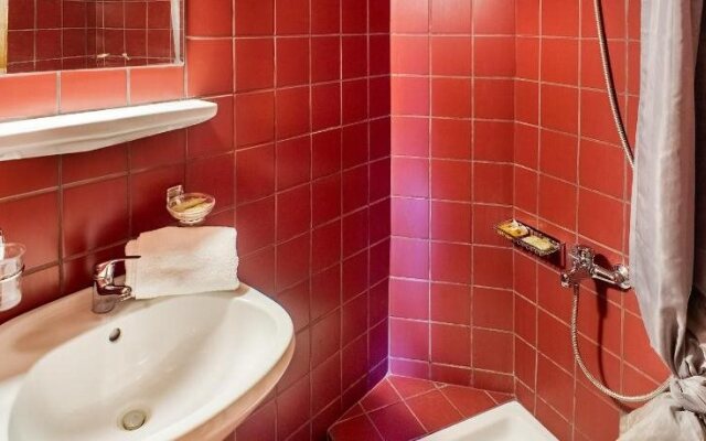 En Chora Vezitsa Hotel