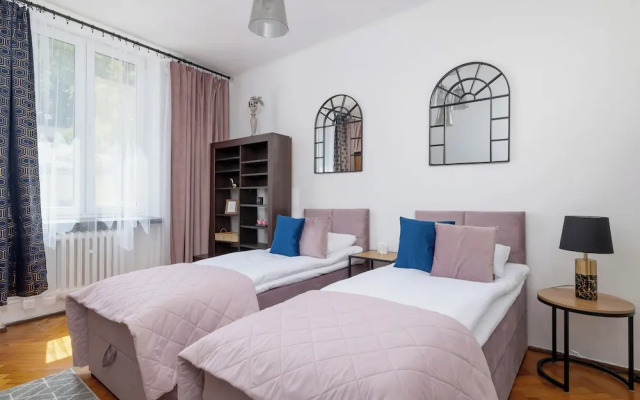 Family Apartment in Cracow by Renters