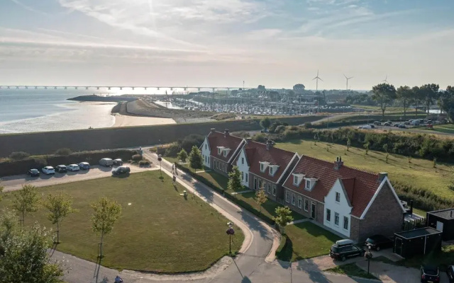 Holiday Home in Colijnsplaat With Sauna