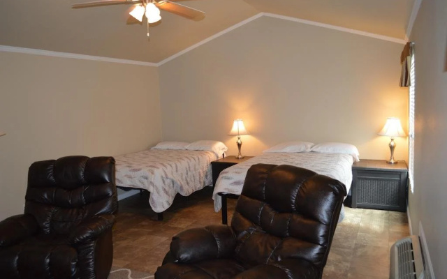 Big Chief Extended Stay Cabins - Campground