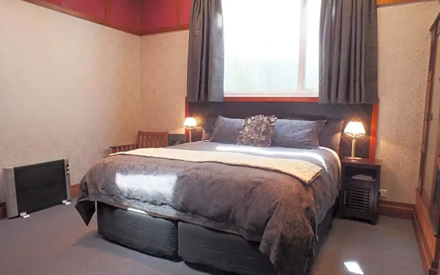 Reef Cottage Bed and Breakfast