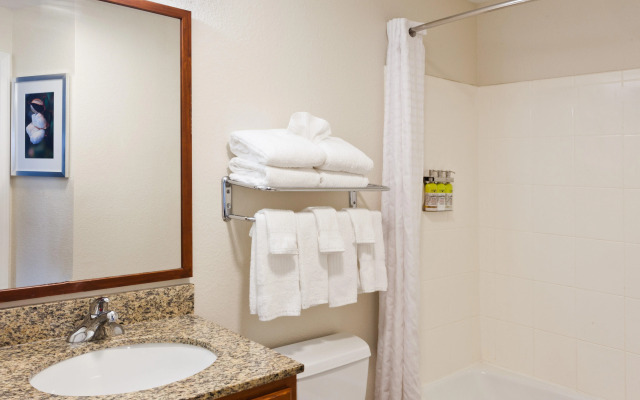 Candlewood Suites Montgomery- North by IHG