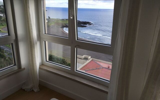 Lila's Beach Apartment