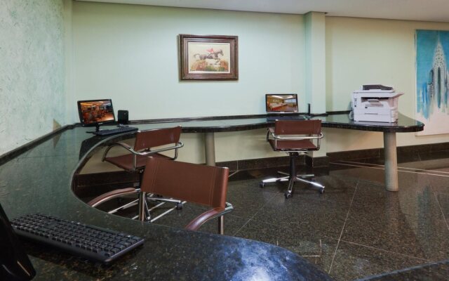 Master Porto Alegre Hotel - Av Carlos Gomes, Proximo Consulado Americano