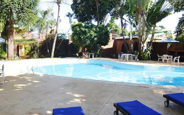 Alexander Hotel