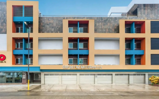 Veracruz Suites Hotel