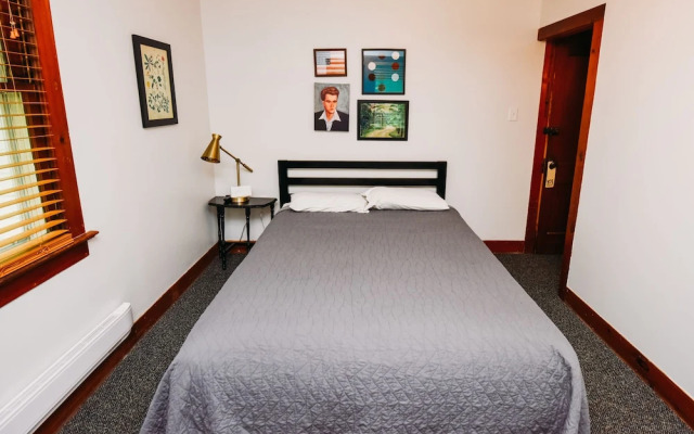 Rainbow Mountain Resort