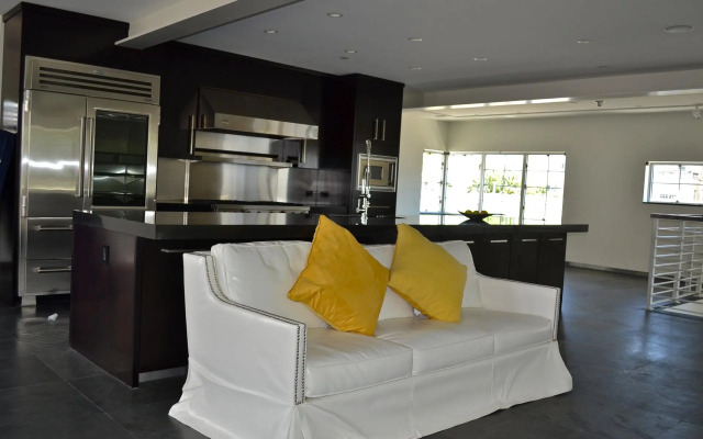 Posh South Beach Hostel