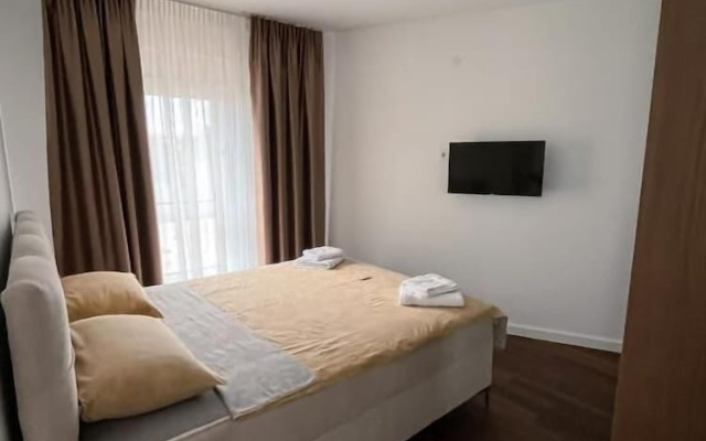 I&I Tesla Apartment's