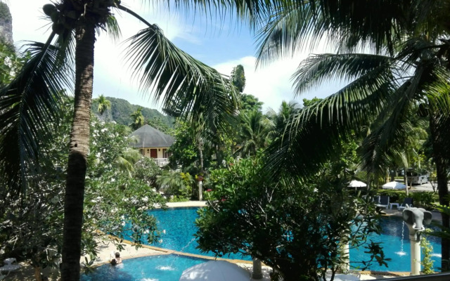 Golden Beach Resort