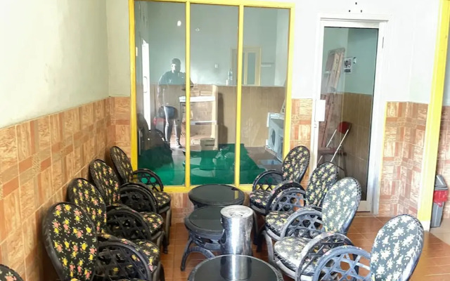 Hotel O Guest House Leo Patra