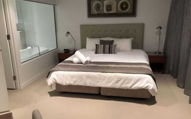 Large Apartment at Oracle Resort