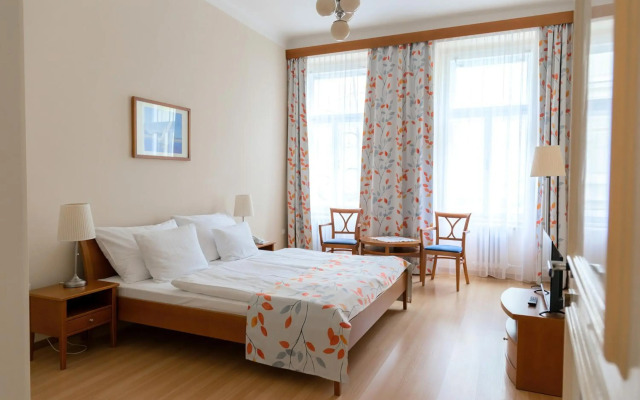 Hotel Orion