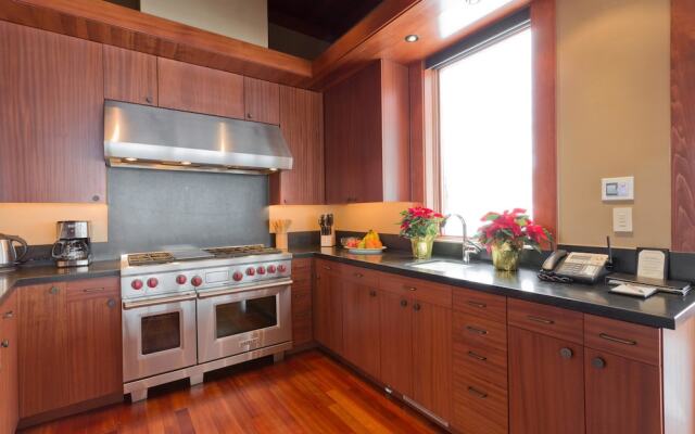Aman Springs - Four Bedroom Home