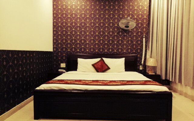 Paris Hotel