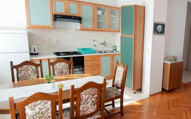 Studio Turanj 6445b