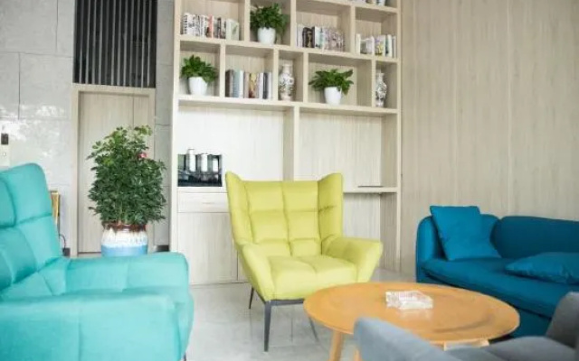 Set Chain Hotel – Lobby – Huanggang