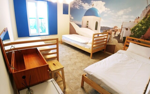 Love Jeju Sanbangsan Guesthouse - Hostel