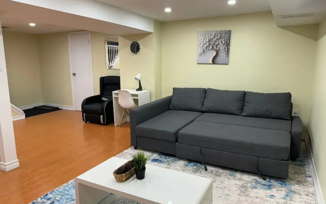 Comfy Basement Apartment in Toronto