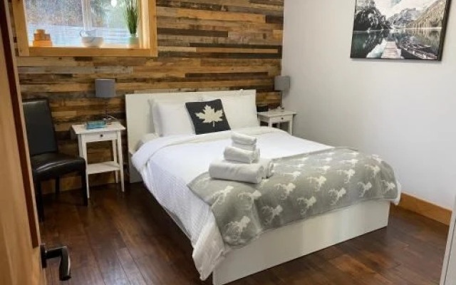 Journey's End - 2 bed 1 bath Suite