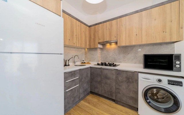 Superb Flat With Shared Pool in Kepez