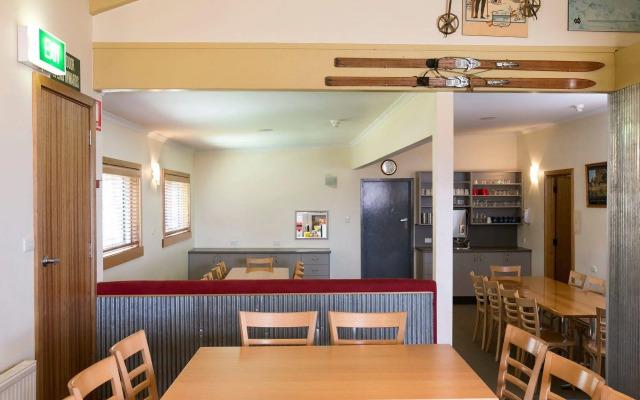 Cooroona Alpine Lodge