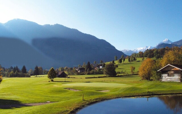 Cozy Apartment in Rauris near Forest
