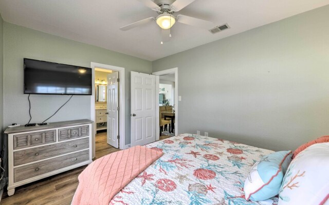 Breezy PCB Retreat w/ Direct Beach Access!