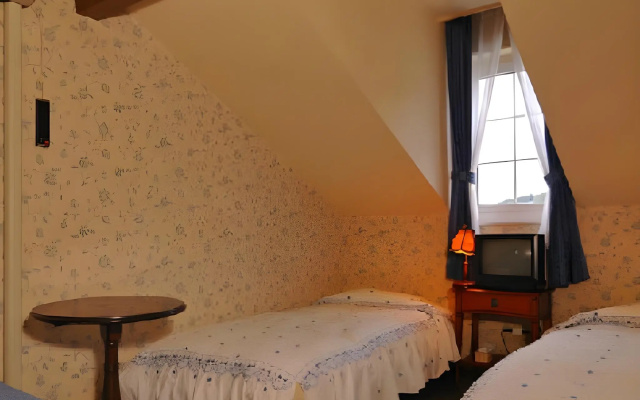 Yugawara Bay Mandarin House – Guest Rooms – Yugawara