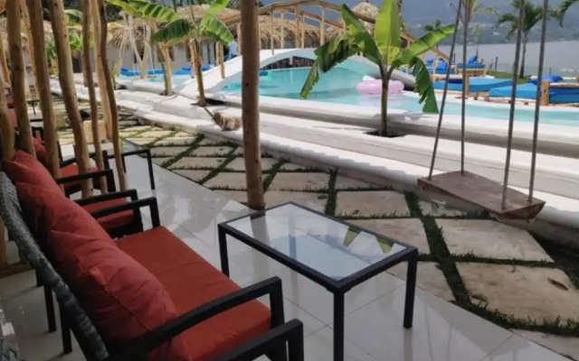 Sababa resort
