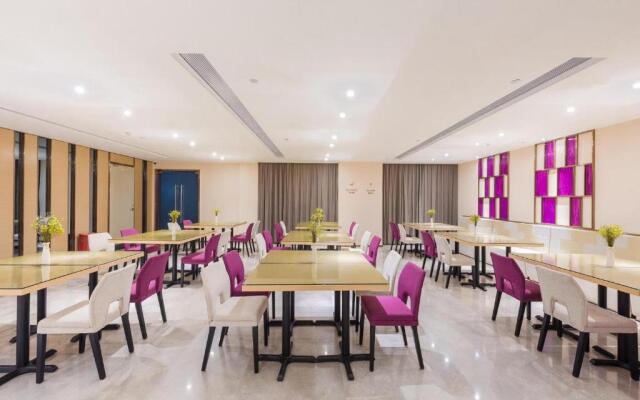 Lavande Hotel·Foshan  Zhoucun Liguang Road Xunfenggang Metro station