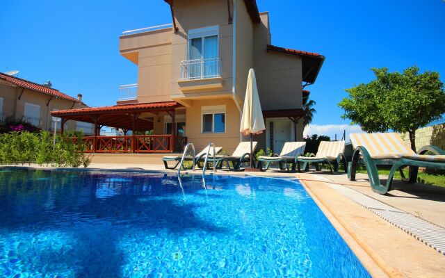 Paradise Town Villa Gordon