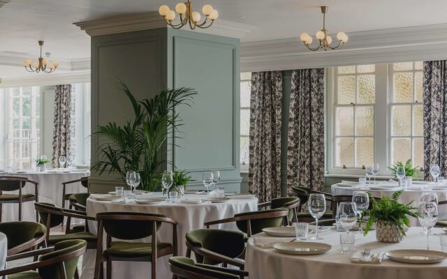 Queens Hotel