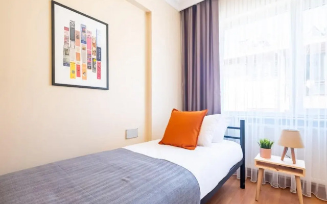Charming Flat With Central Location in Sisli