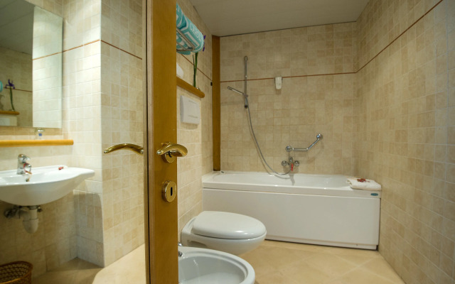 Hotel Terminal - Caroli Hotels