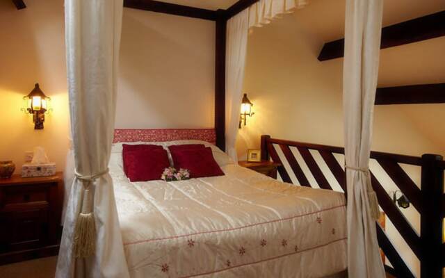 Milton's Country Lodge