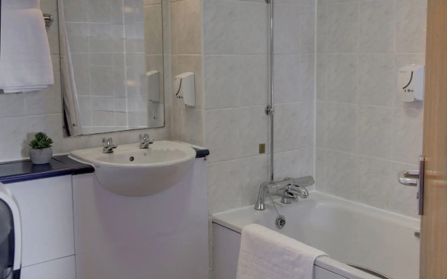 Embassy Newcastle, Sure Hotel Collection by Best Western