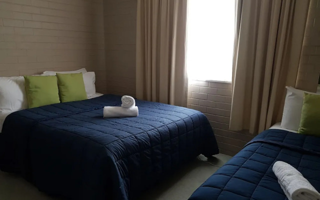 Sea Lake Motel