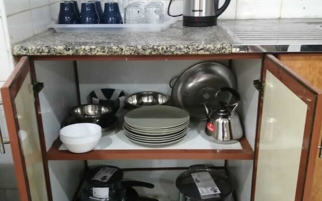 AlBarsha 1 Hostel By PHM