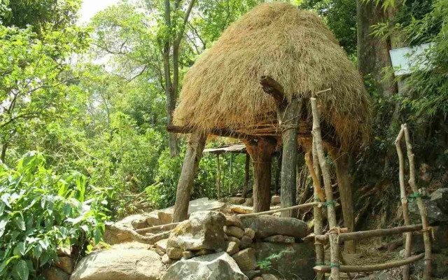 Meemure isabulana resort - Hostel