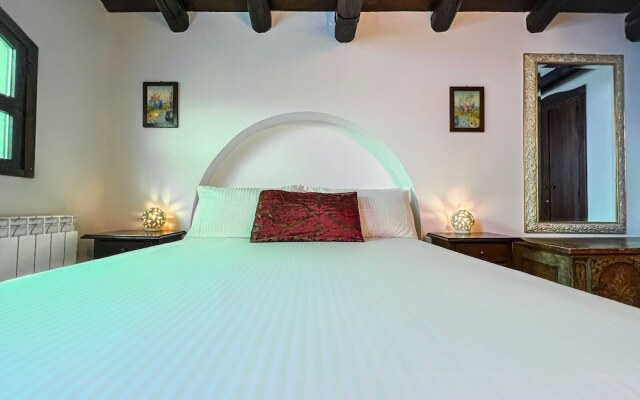 Housing of Charme With Rooftops Balconies