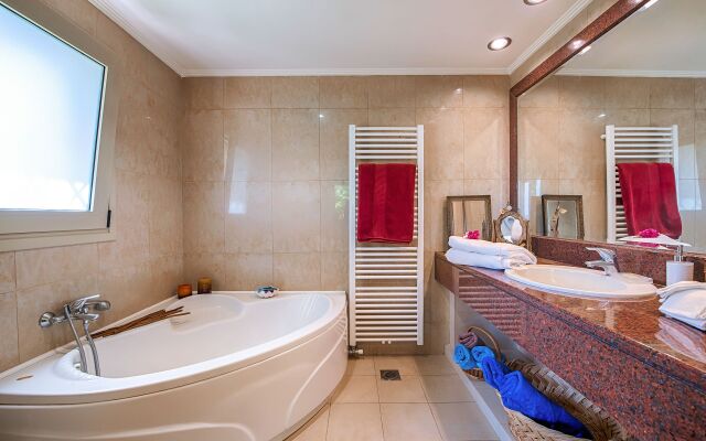 Bello Blu Luxury Villa