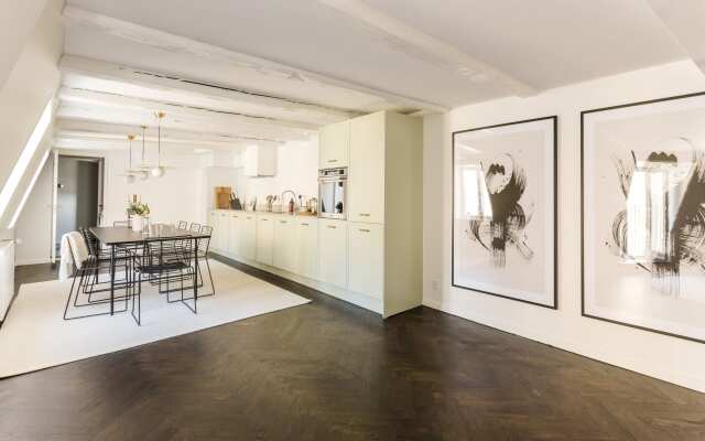 ★Luxury Penthouse · CPH · Private Rooftop Balcony★