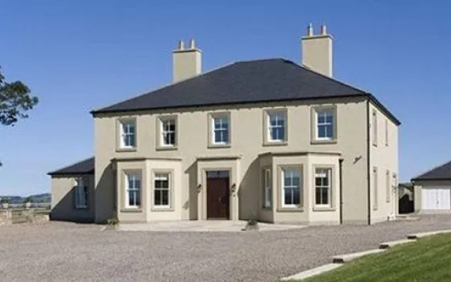 West Longridge Manor B&B