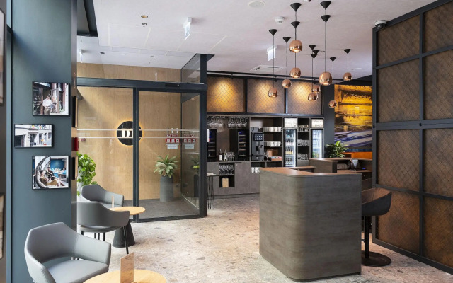 Three Corners Downtown Hotel