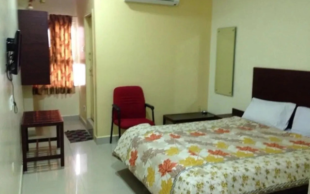 Collection O G Silver Hotels Mount Road